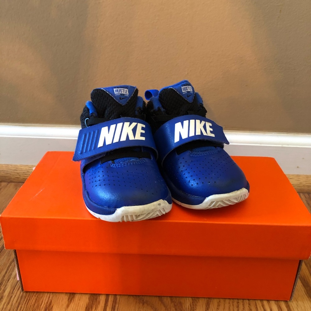 Toddler Nike shoes